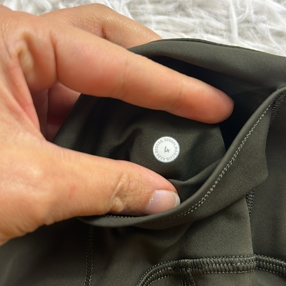 Lululemon Fast and Free Crop II 19" *Non-Reflective Dark Olive - Picture 5 of 6